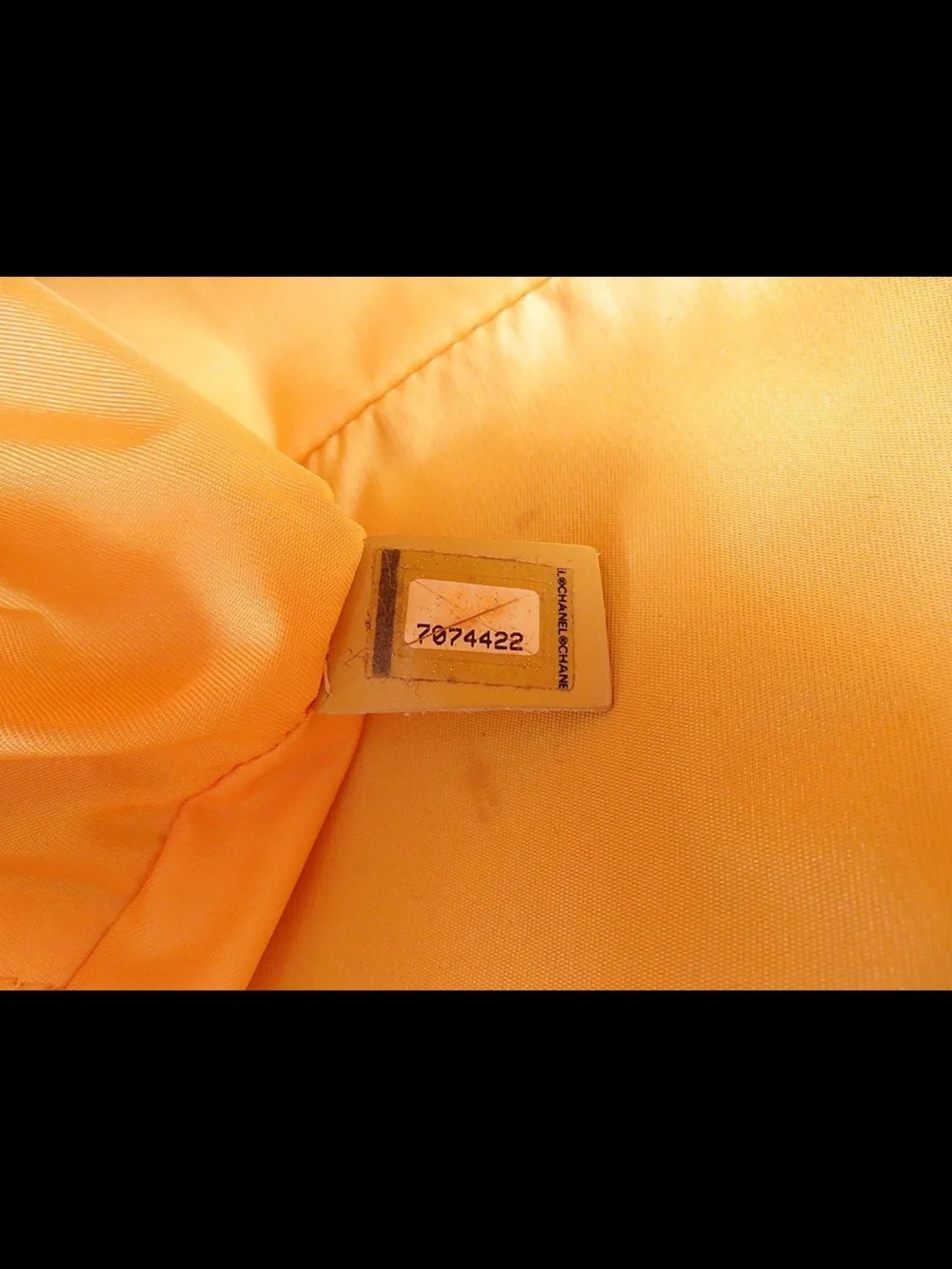 CHANEL Yellow Patterned Shoulder Bag - Picture 15 of 16
